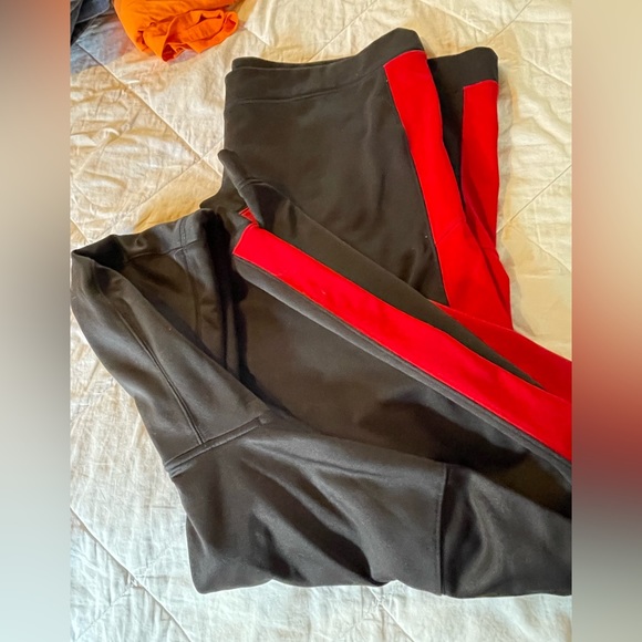 MENS HOODIE-Wabtec embroidered! Like new! Pre owned. Nice condition! - Picture 6 of 6